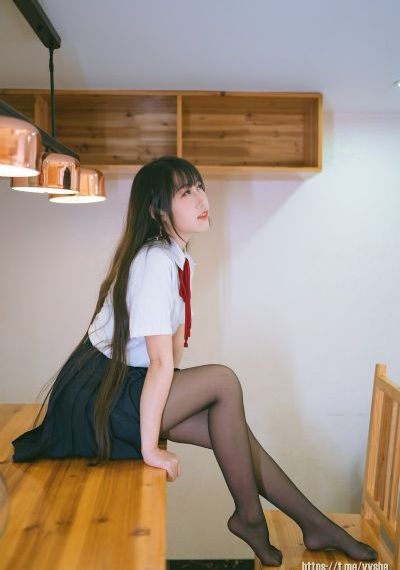 和三个婕子做受hd